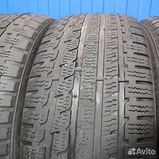 Kumho I'Zen KW27 215/55 R17