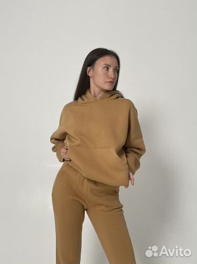 Спортивный костюм женский