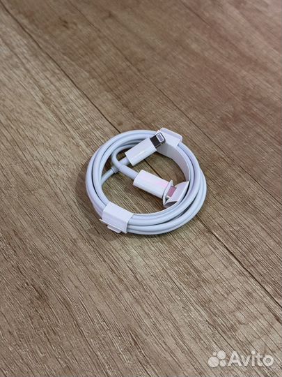 Кабель Apple USB-C — Lightning (1 м) A2561