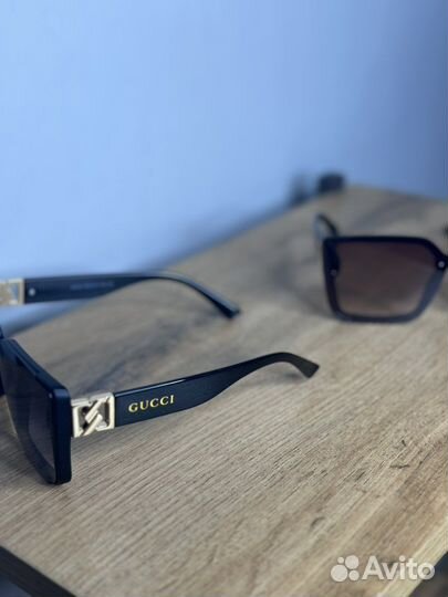 Очки новые,чехол в комплете,разные модели