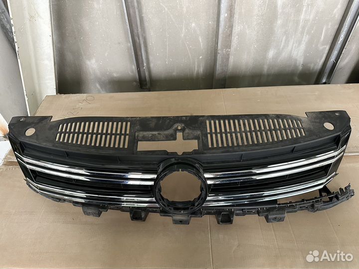 Решетка радиатора Tiguan 2012 2.0 tsi