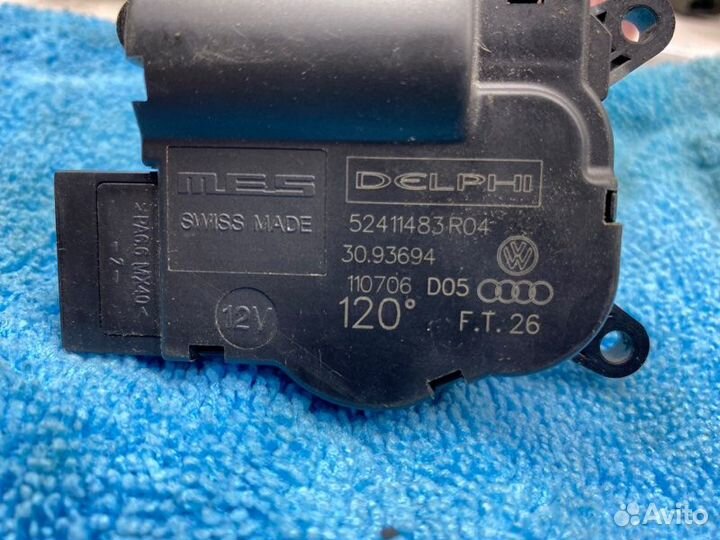 Сервопривод заслонок печки Volkswagen Touareg 1