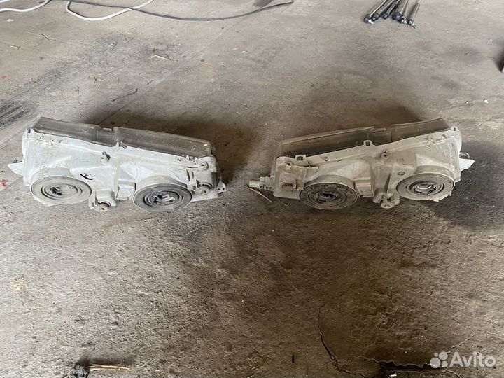 Фары toyota Gaia