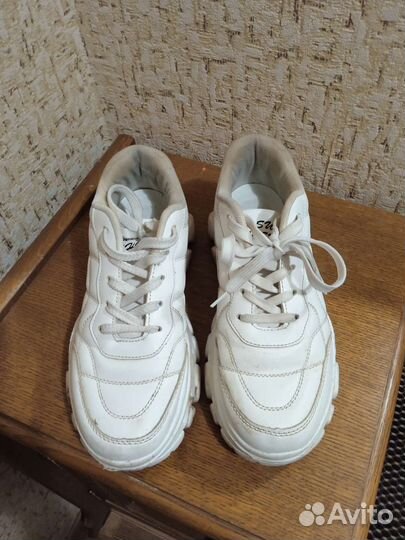 Кроссовки для девочки б/у, стельки 24,5 см