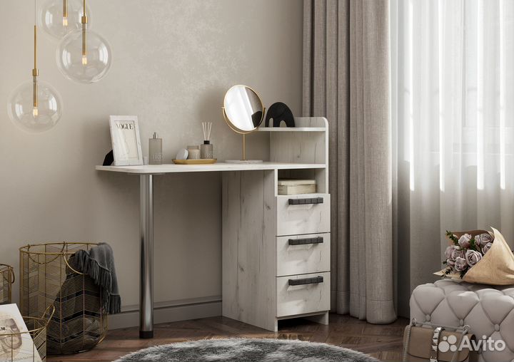 Стол макияжный №1