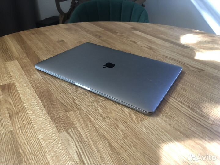 Macbook Pro 15 2016 touch bar/core i7