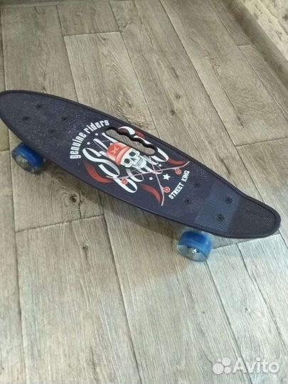Скейтборд 60 см светящиеся колеса Новые
