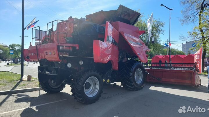 Комбайн Yafeng YF9166, 2024