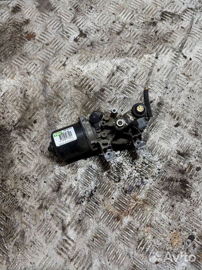 Моторчик стеклоочистителя переднего Nissan Qashqai 1 2009