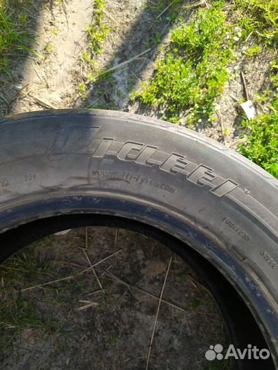 Viatti Strada 2 (V-134) 215/60 R16