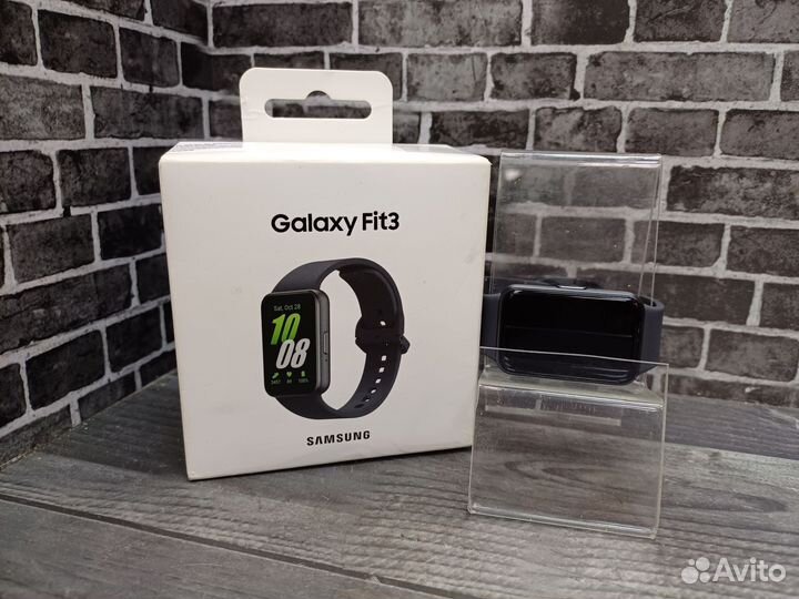 Смарт часы Samsung Galaxy Fit 3