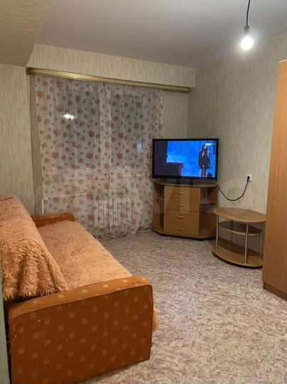 2-к. квартира, 37 м², 3/3 эт.