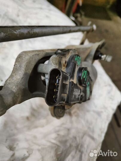 Трапеция стеклоочистителя Опель Инсигния 13 год