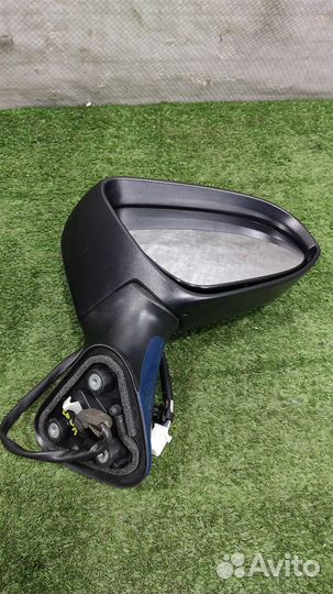 Зеркало правое Toyota Verso R2 2017