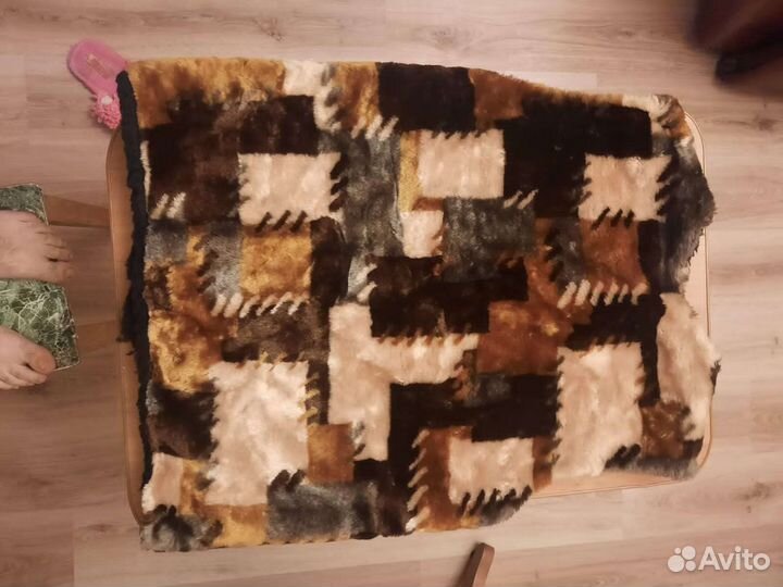 Меховая мужская жилетка