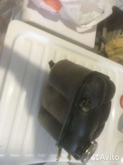 Бачок охлаждающей жидкости