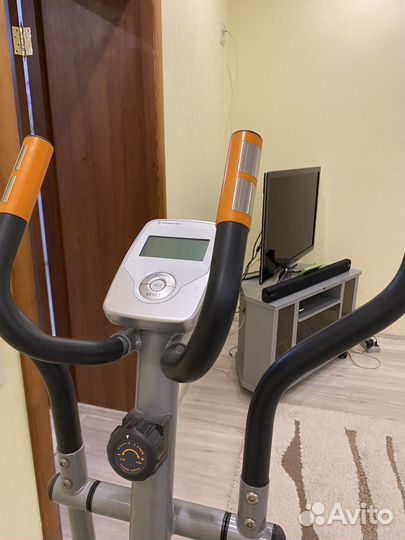 Эллиптический тренажер