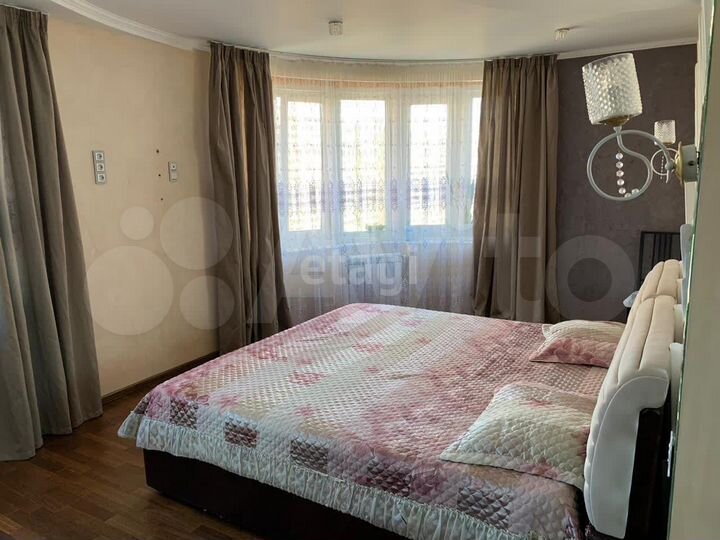 3-к. квартира, 123 м², 18/25 эт.