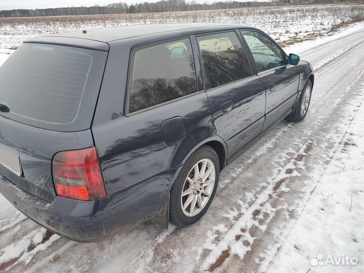 Audi A4 1.8 МТ, 2000, 140 000 км