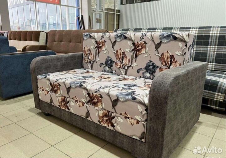 Диван чебурашка