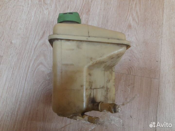 Бачок гур Audi A8 D2 1994-2002