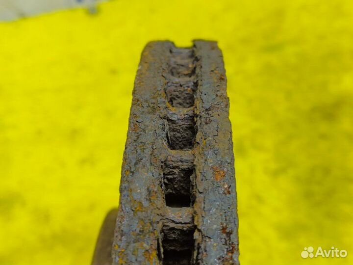 Тормозной диск передний правый Audi A4/B8 8K2 cdnc