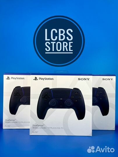 10 черных геймпадов