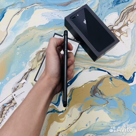 iPhone 8 Plus, 64 ГБ