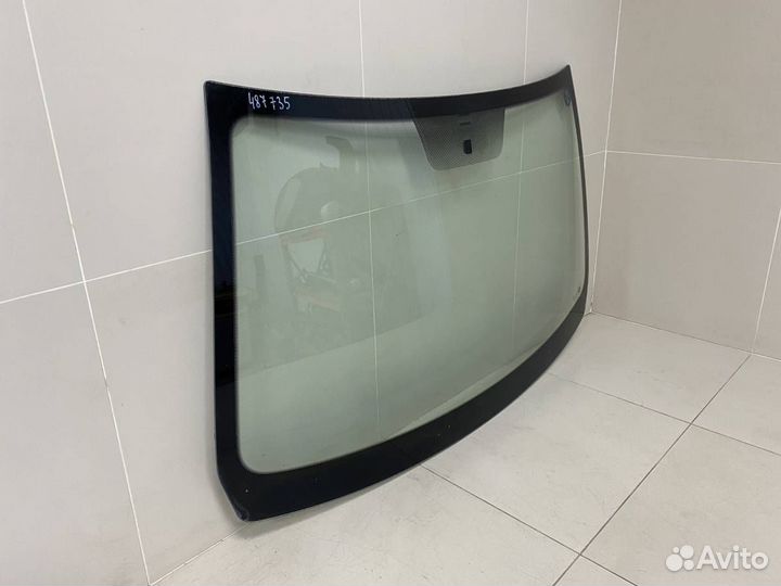 Стекло лобовое ветровое Renault Sandero 2009-2014