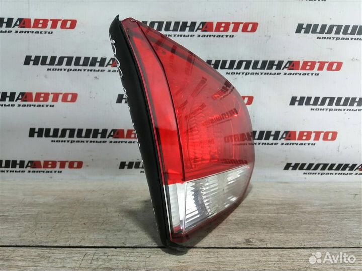 Фонарь левый в крышку багажника VW Гольф 6