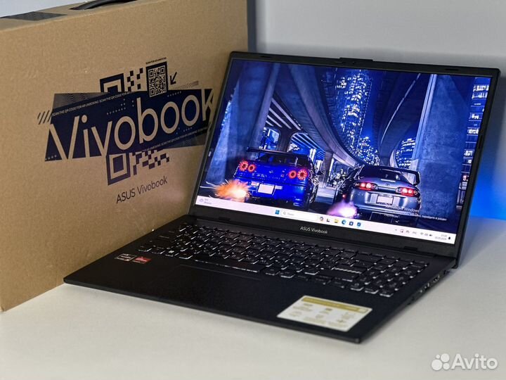 Новый ноутбук э asus Ryzen 5 7520U oled 16Gb DDR5