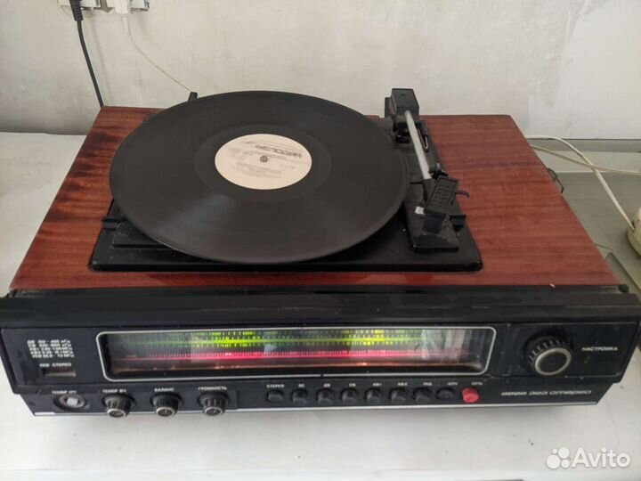 Проигрыватель винила вега 323 стерео