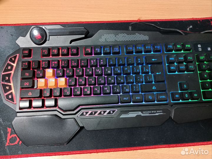 Игровая механическая клавиатура