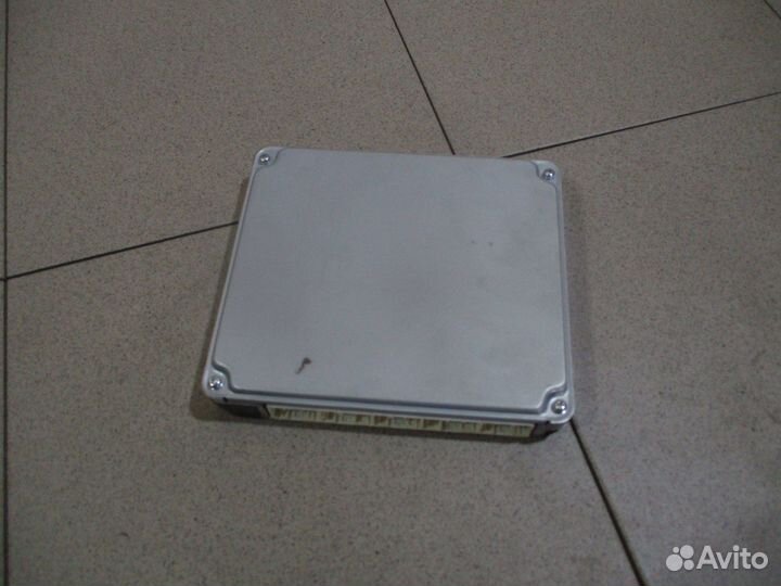 Блок управления двигателем Lexus RX 350 (XU30)