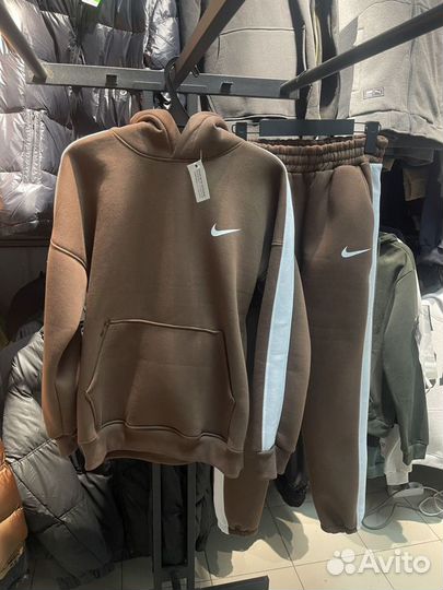 Спортивный костюм Nike с жилеткой коричневый