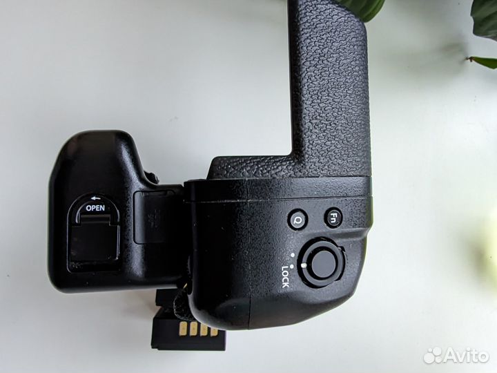 Батарейная ручка Fujifilm VG-XT3 для X-T3