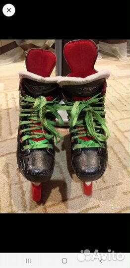 Хоккейные коньки(торг уместен)