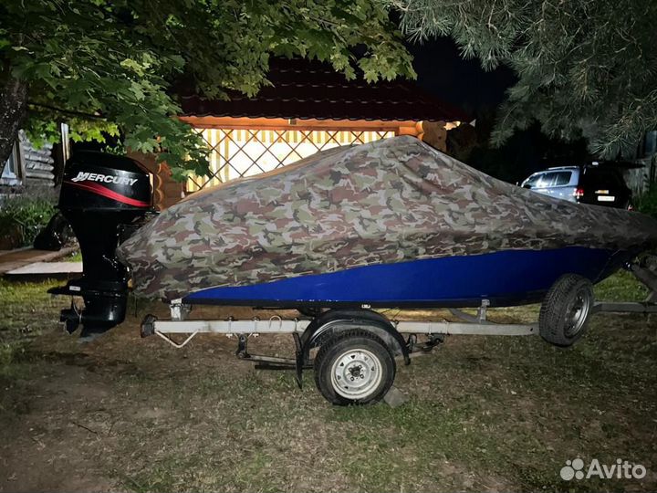 Катер с подвесным мотором