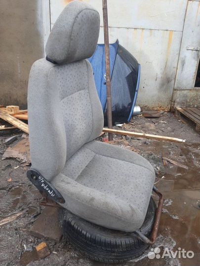 Сиденье переднее правое Лада Приора 1.6 21126 2011