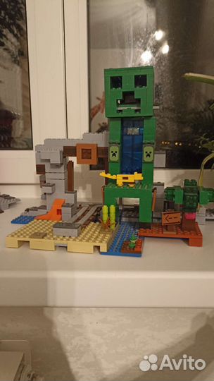 Lego minecraft. Шахта Крипера