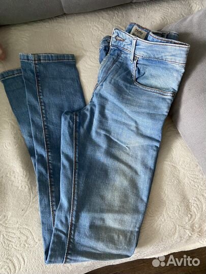 Джинсы pull and bear 32