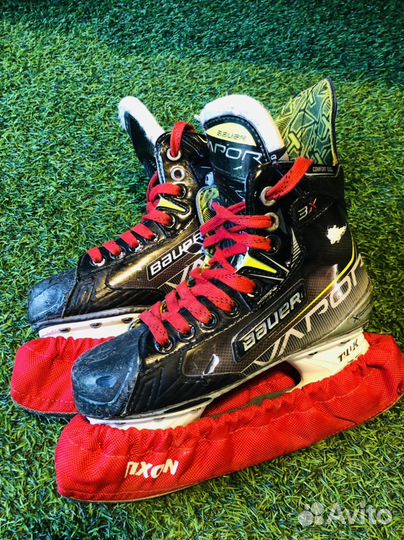 Коньки хоккейные 