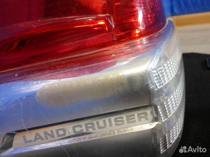 Фонарь левый Land Cruiser Prado 150