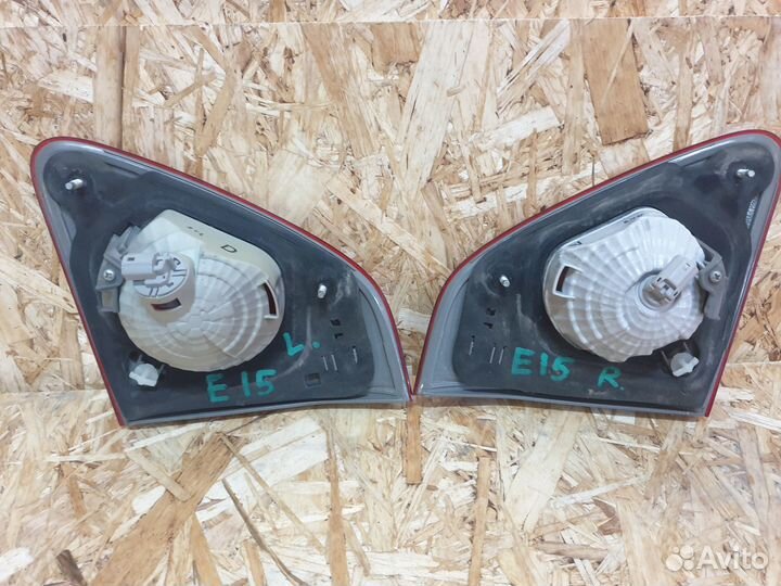 Фонарь задний внутренний левый Toyota Corolla E15