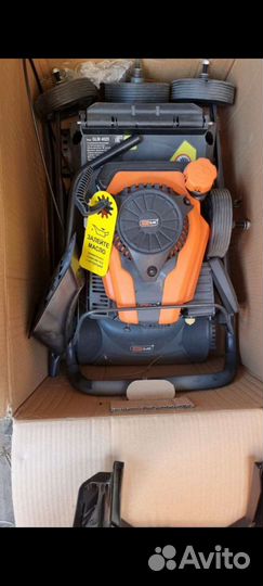 Газонокосилка бензиновая новая