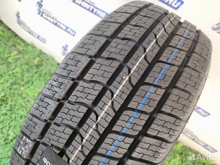 Royal Black Royal A/S 215/45 R17 91W