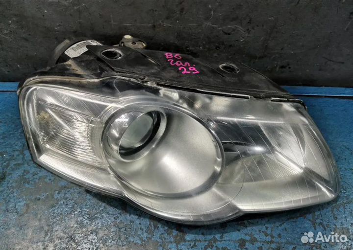 Фара галоген правая Volkswagen Passat B6