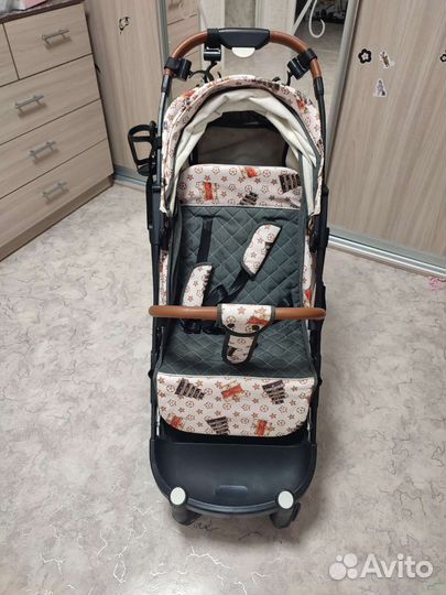 Коляска прогулочная
