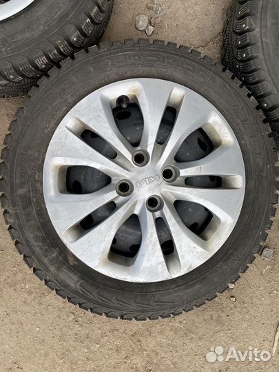Колеса 185 65 15 Nokian. Kia Rio, Hyundai Solaris