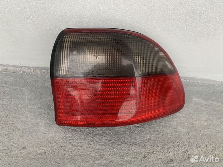 Фонарь задний правый Opel Omega B